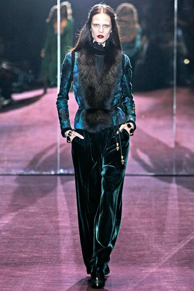 Look 36